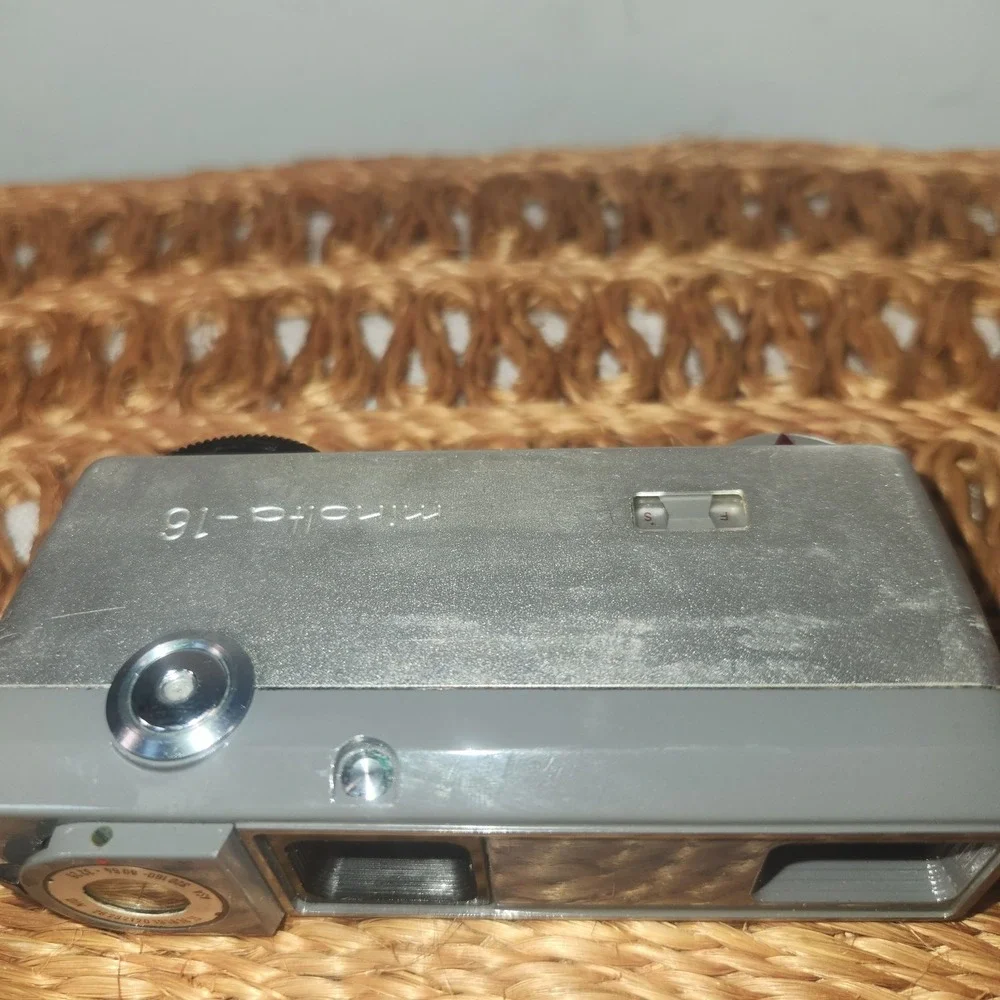 Vintage Minolta-16 Subminiature 16mm Film Camera Compact Spy Camera Shutter Work